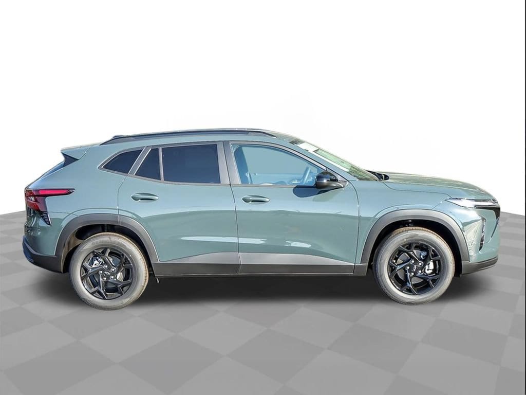 2026 Chevrolet Trax LT - Photo 10