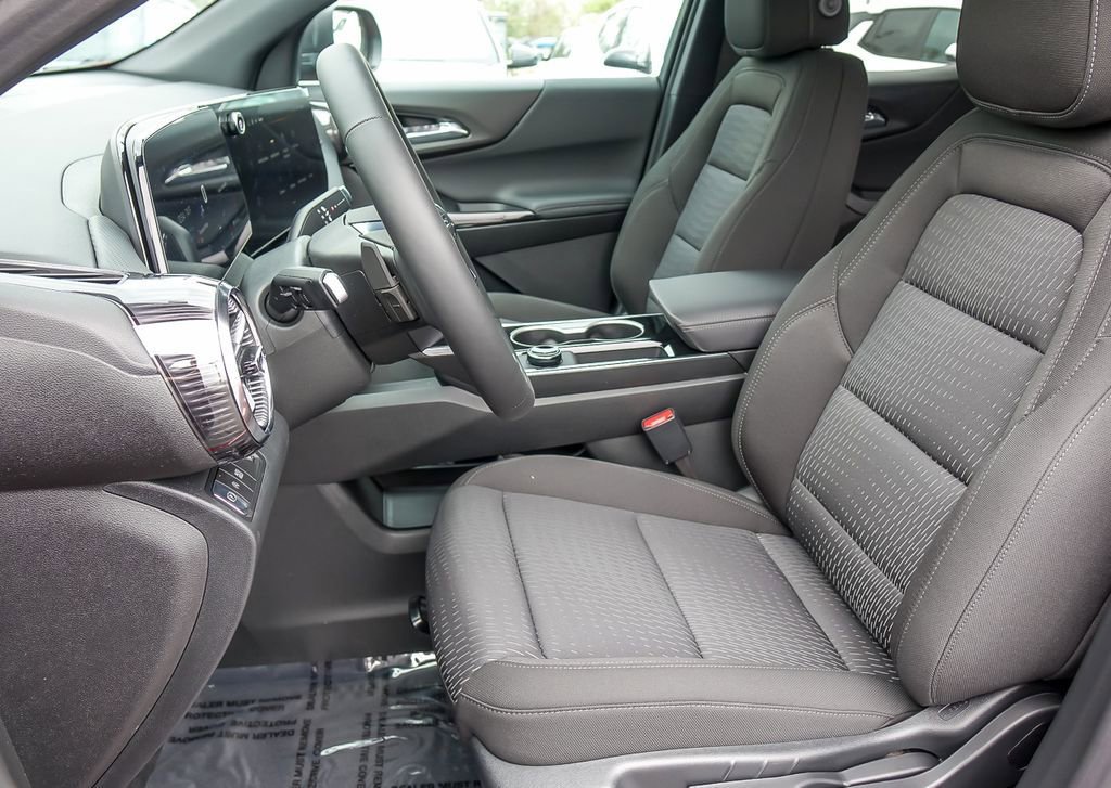 2026 Chevrolet Equinox LT - Photo 11