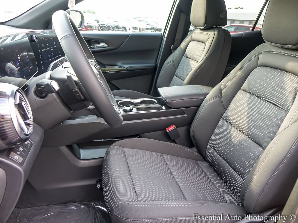 2027 Chevrolet Equinox LT - Photo 12