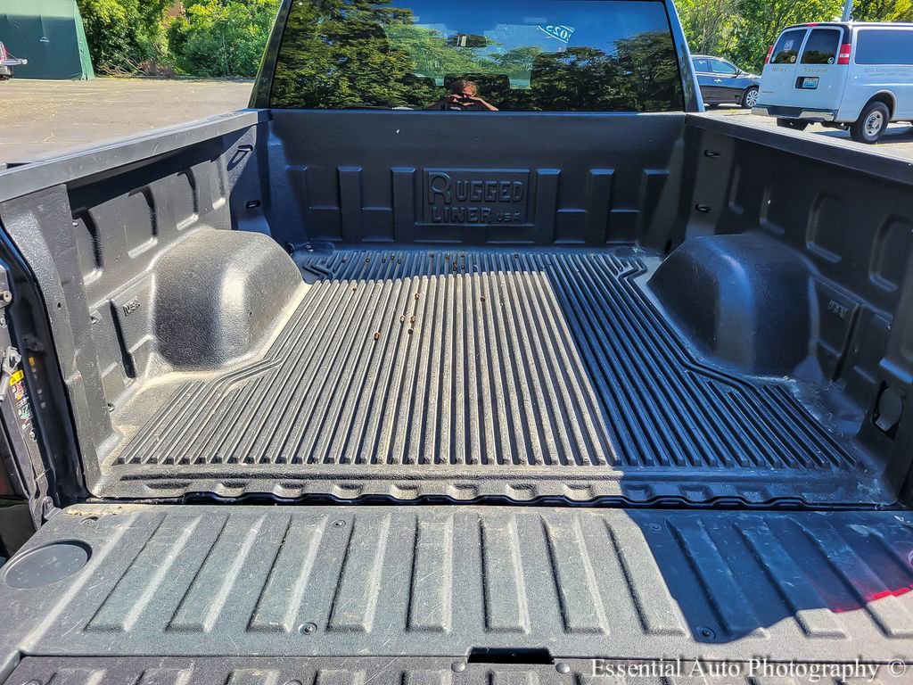 2025 GMC Sierra 1500 SLT - Photo 24