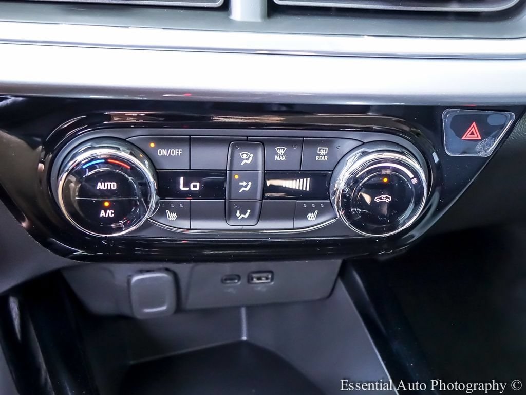 2026 Chevrolet Trax LT - Photo 18