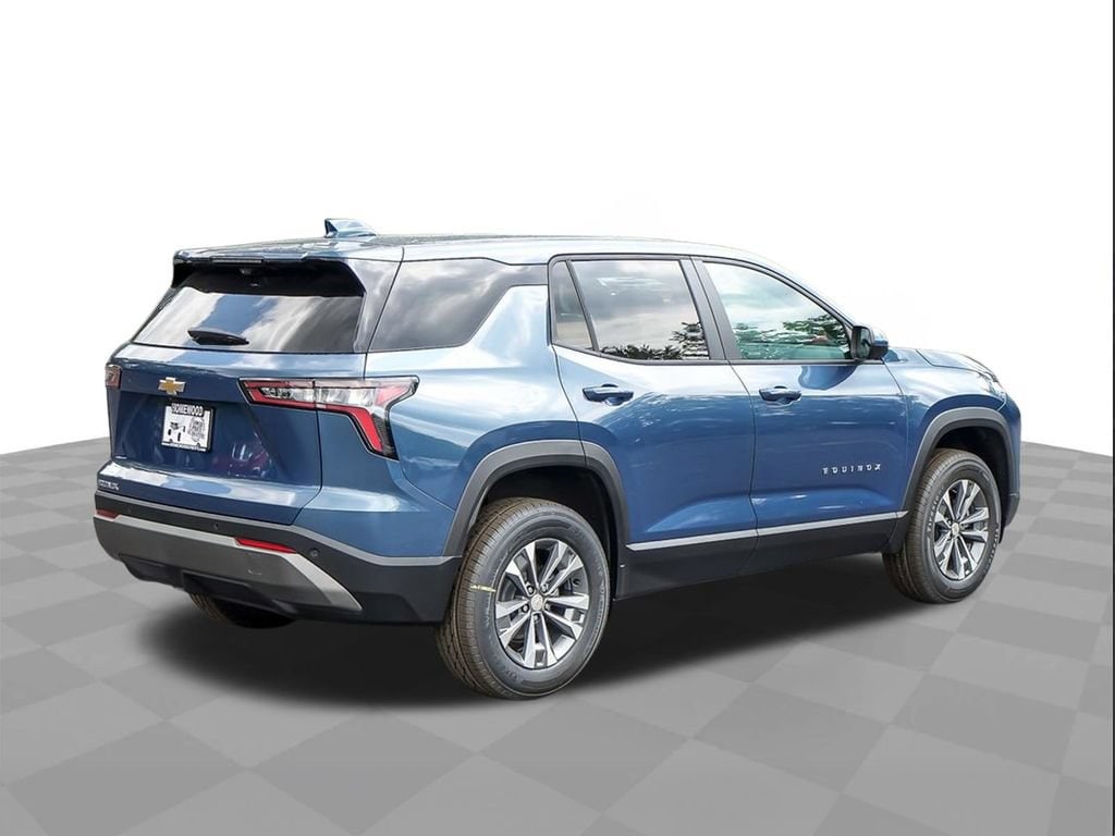 2027 Chevrolet Equinox LT - Photo 9