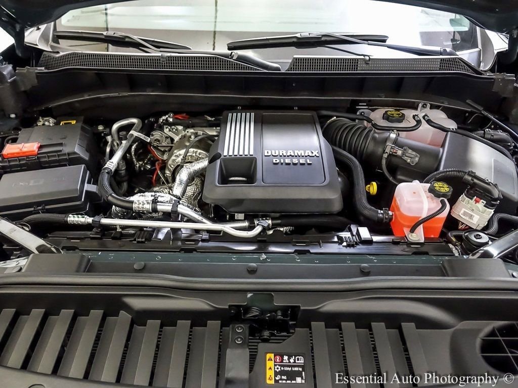 2025 Chevrolet Silverado 1500 LT - Photo 10