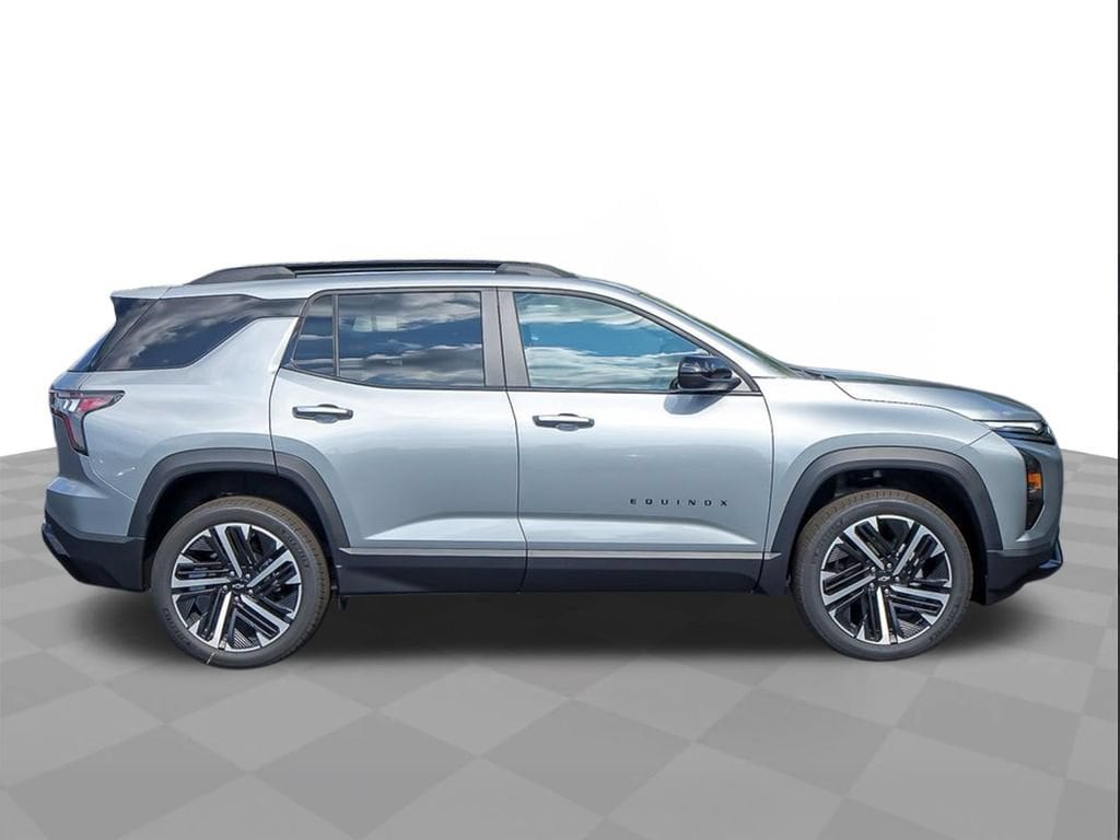 2027 Chevrolet Equinox RS - Photo 10