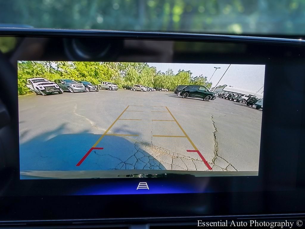 2026 Chevrolet Trax LT - Photo 18