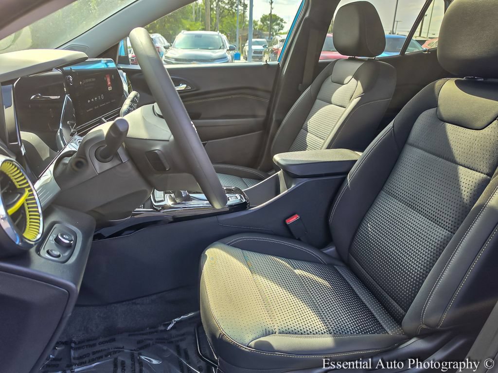 2026 Chevrolet Trax LT - Photo 12
