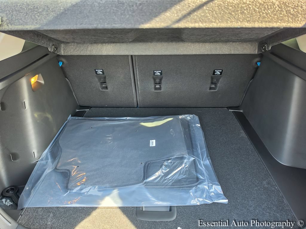 2026 Chevrolet Trax LT - Photo 21