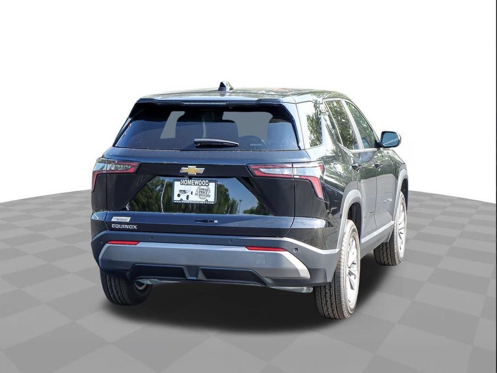 2027 Chevrolet Equinox LT - Photo 8