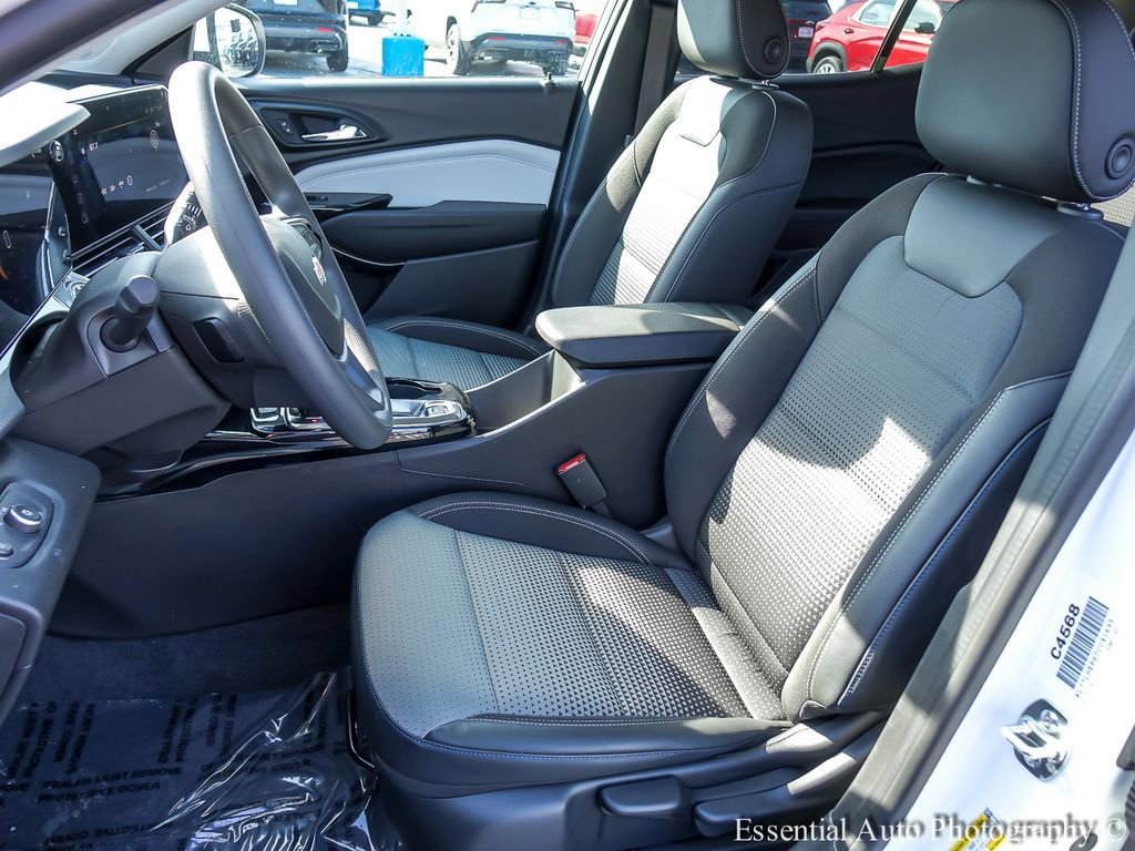 2026 Chevrolet Trax LT - Photo 8