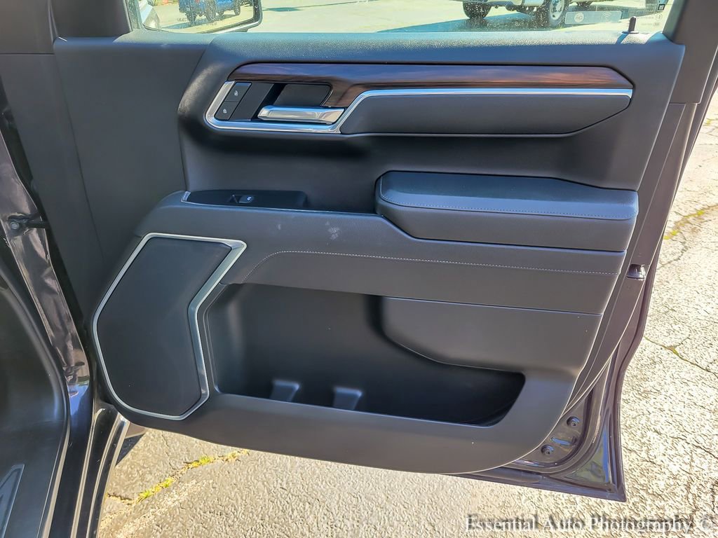 2025 GMC Sierra 1500 SLT - Photo 26