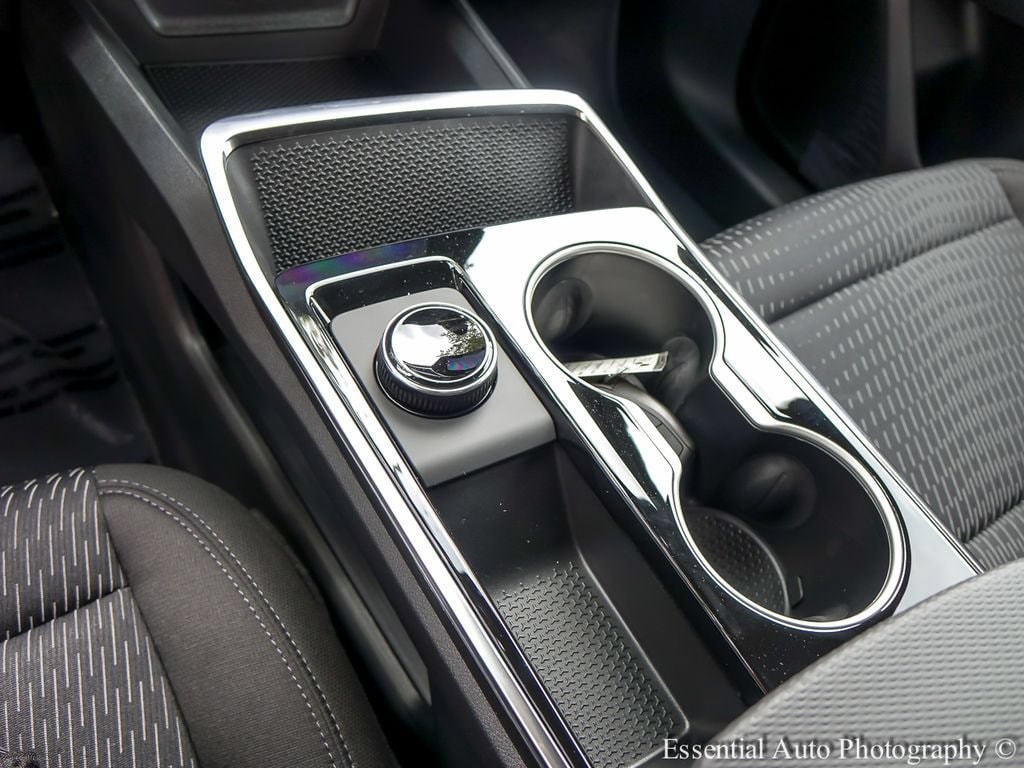 2027 Chevrolet Equinox LT - Photo 19