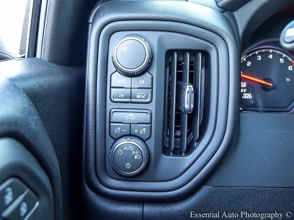 2026 Chevrolet Silverado 1500 Custom - Photo 20