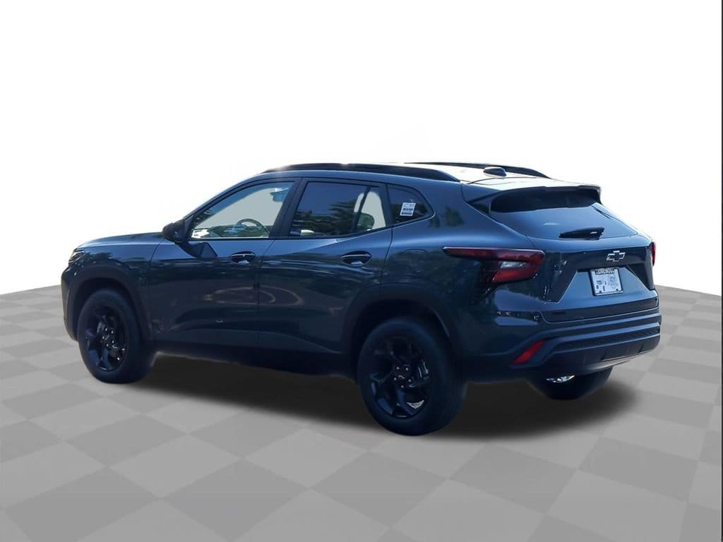 2026 Chevrolet Trax LT - Photo 6