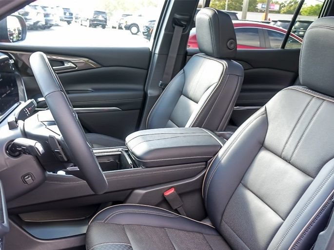 2026 Chevrolet Traverse High Country - Photo 13