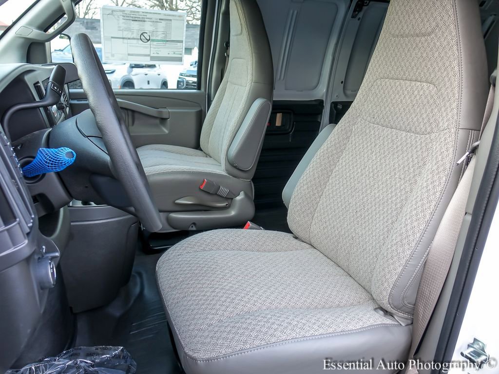 2026 Chevrolet Express Cargo Work Van - Photo 12