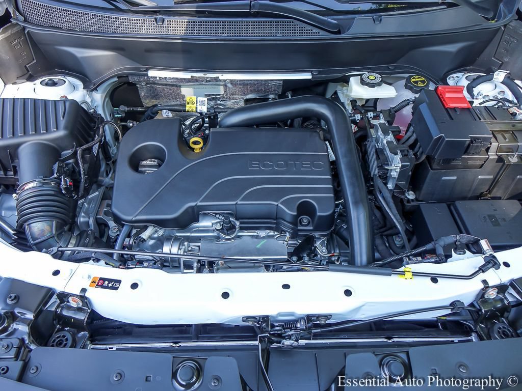 2027 Chevrolet Equinox LT - Photo 11