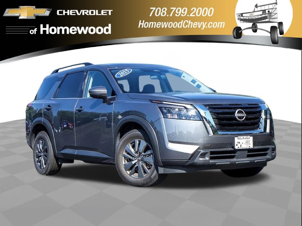 2025 Nissan Pathfinder SV