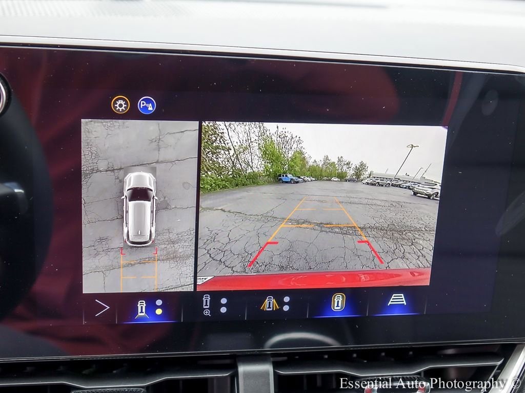 2026 Chevrolet Equinox LT - Photo 17