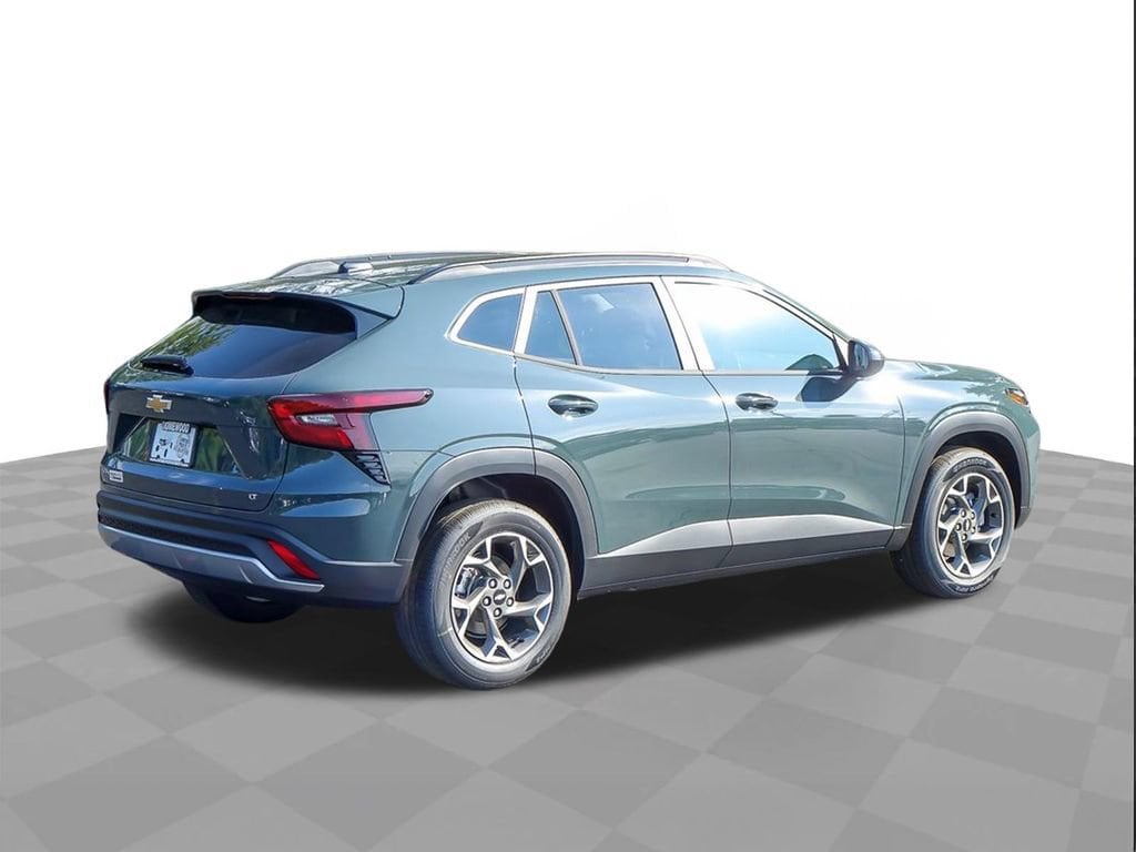 2026 Chevrolet Trax LT - Photo 9