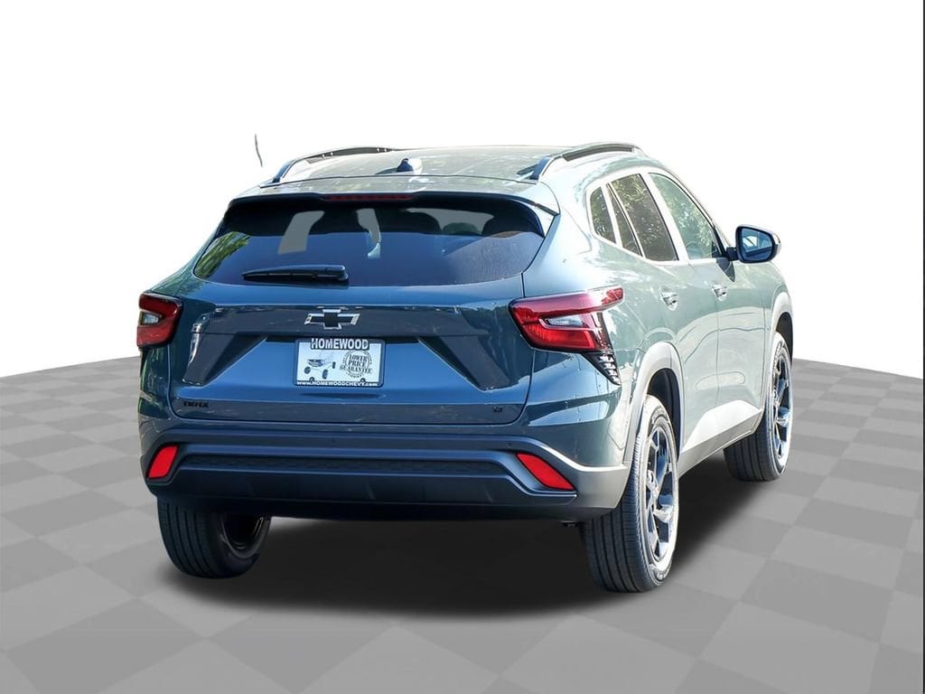 2026 Chevrolet Trax LT - Photo 8