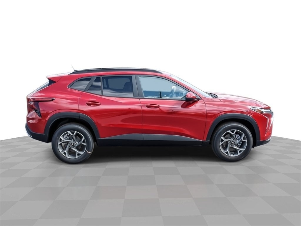 2026 Chevrolet Trax LT - Photo 10