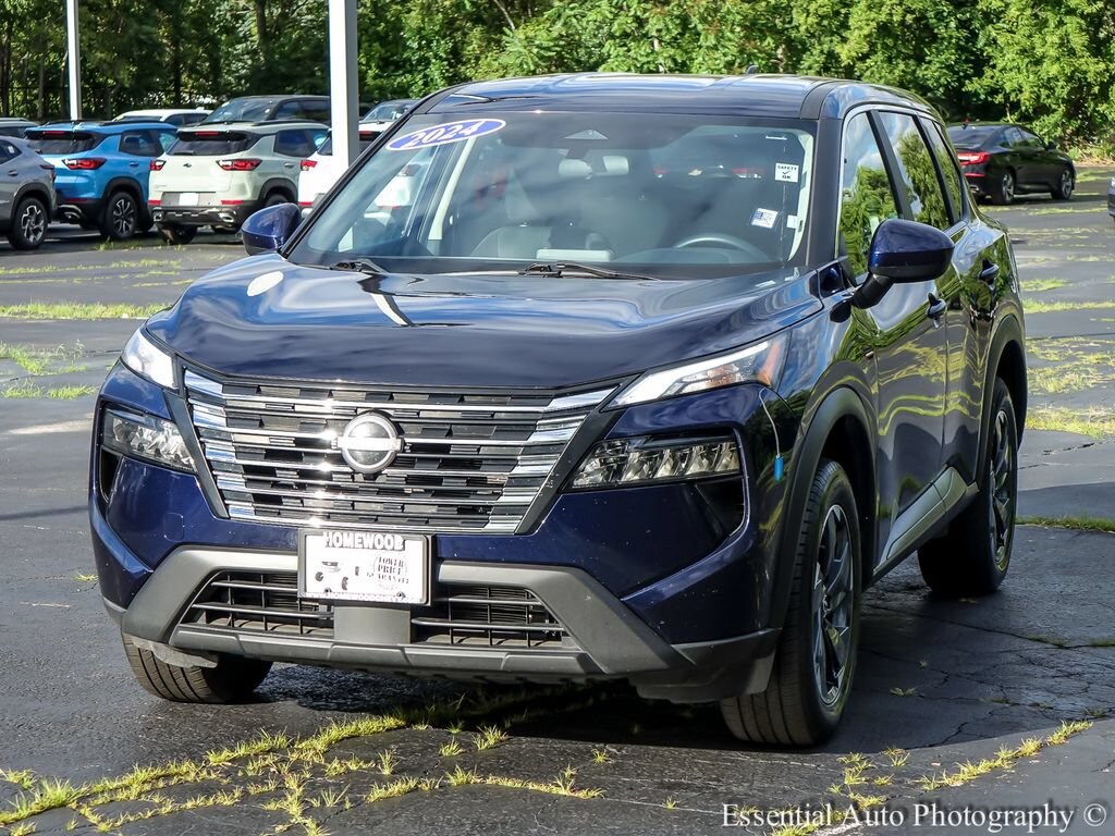 Used 2024 Nissan Rogue SV SUV