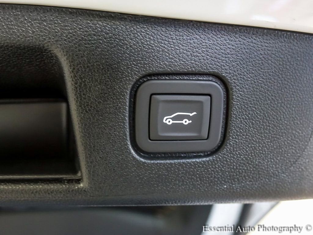 2025 Chevrolet Blazer EV LT - Photo 21