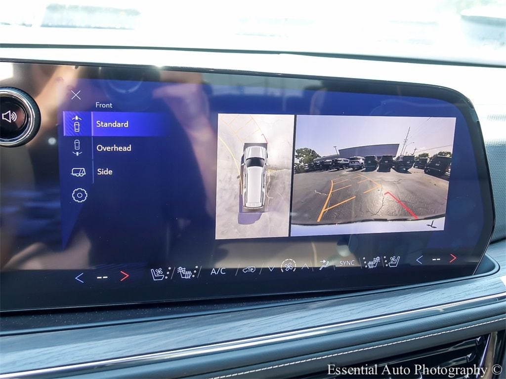 2025 Chevrolet Suburban Premier - Photo 23