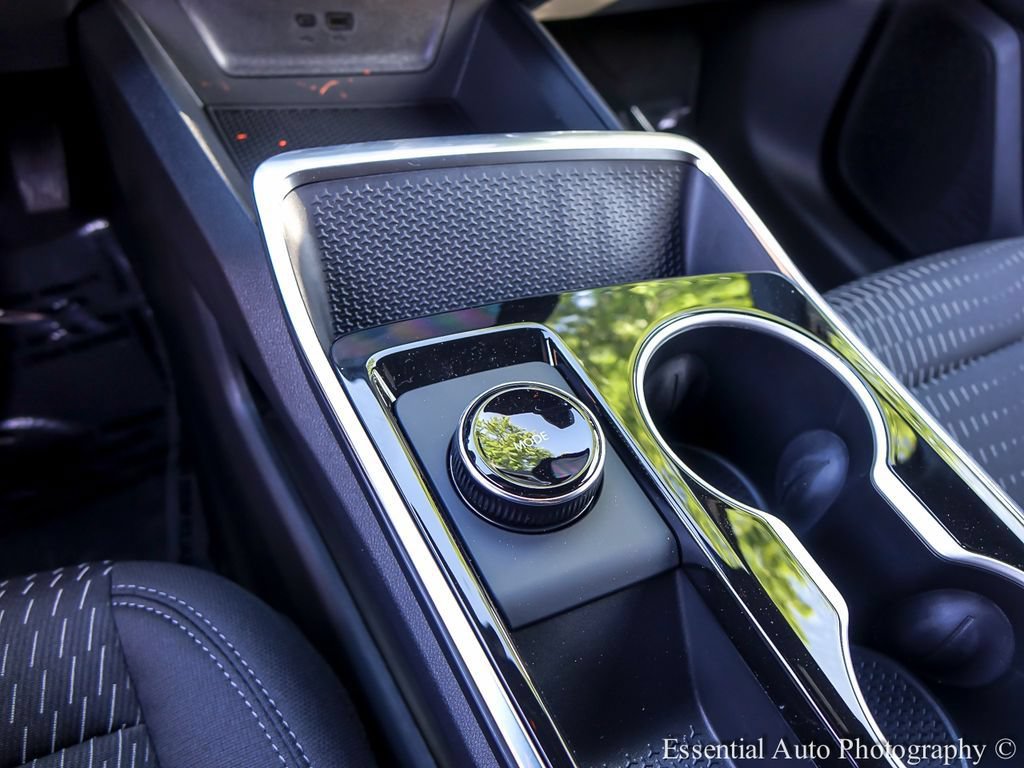 2027 Chevrolet Equinox LT - Photo 20