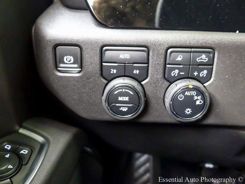 2025 Chevrolet Silverado 1500 LT - Photo 20