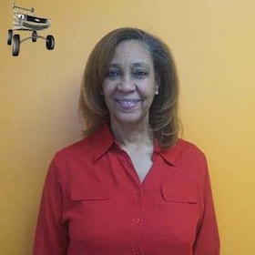 Staff member Andrea Saunders from ID_73c620