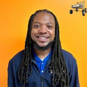 Staff member Paul Thornton Iii from ID_04e9ad