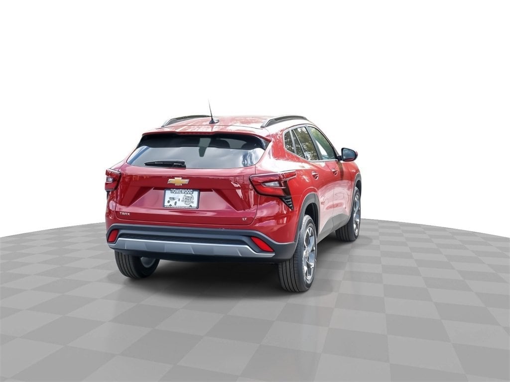 2026 Chevrolet Trax LT - Photo 8