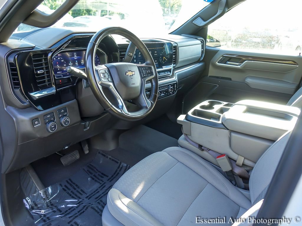 2025 Chevrolet Silverado 1500 LT - Photo 12