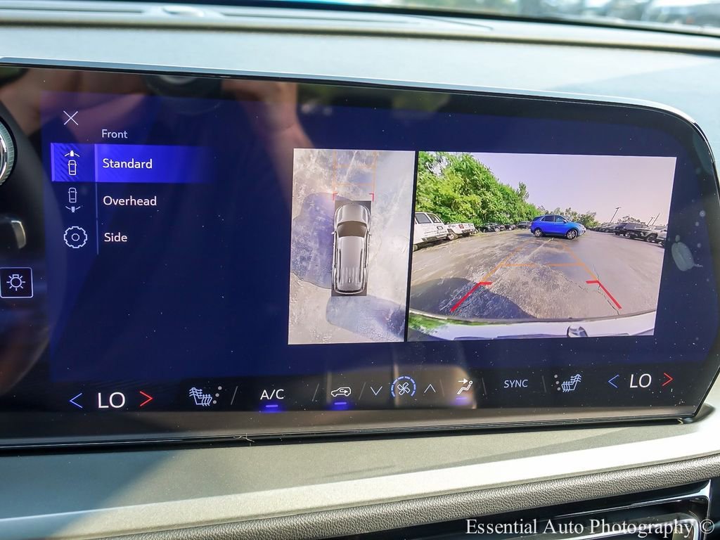 2026 Chevrolet Traverse LT - Photo 17