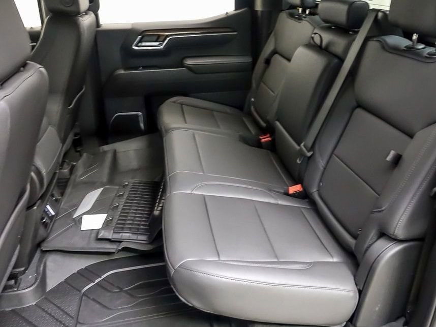 2025 Chevrolet Silverado 1500 LT - Photo 12