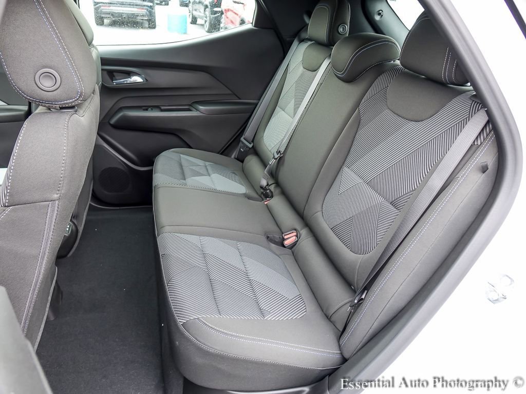 2027 Chevrolet Bolt LT - Photo 13
