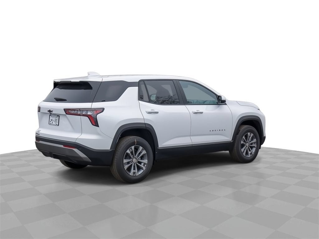 2026 Chevrolet Equinox LT - Photo 9