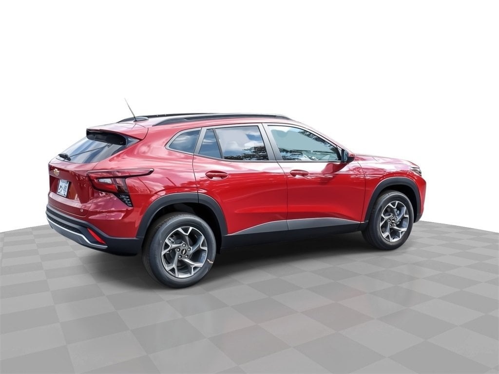 2026 Chevrolet Trax LT - Photo 9