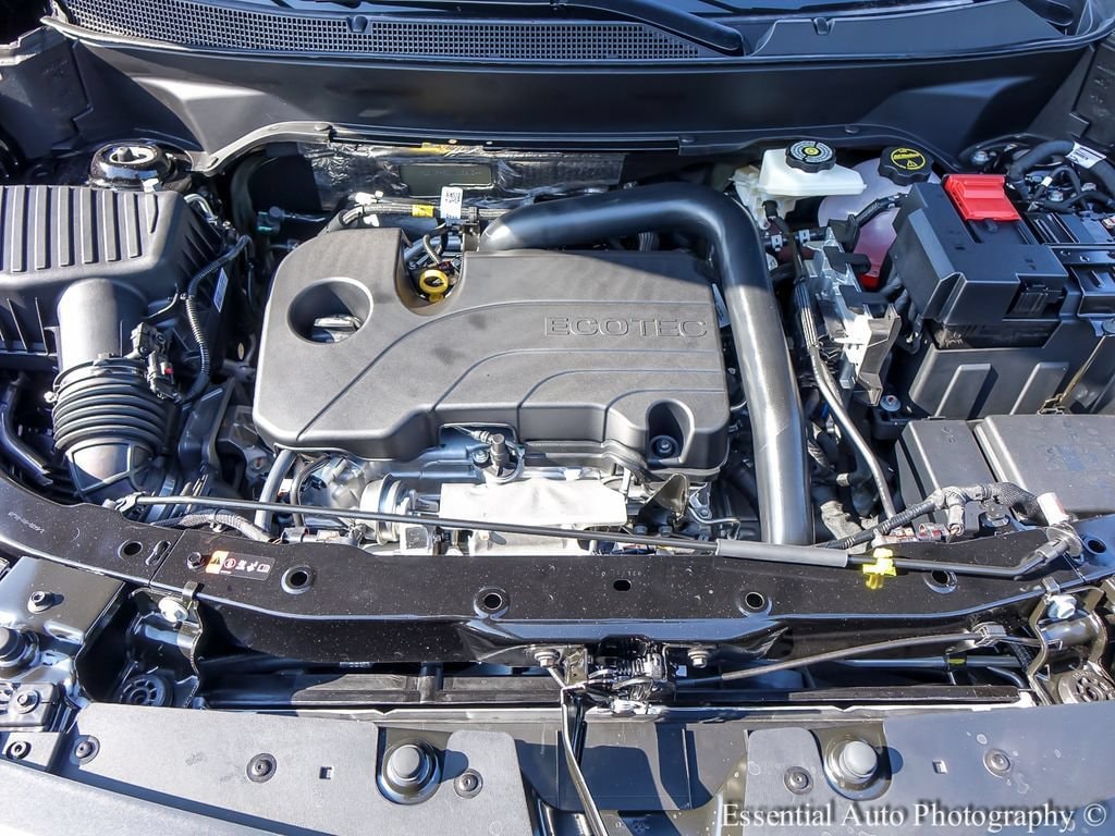 2027 Chevrolet Equinox LT - Photo 11