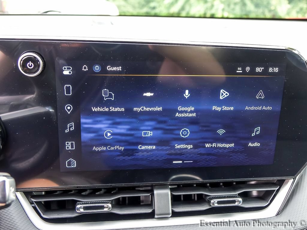 2027 Chevrolet Equinox LT - Photo 15