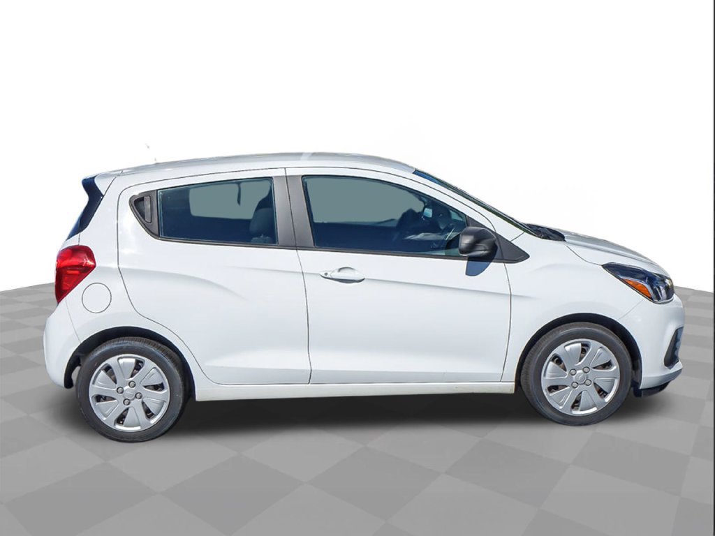 2016 Chevrolet Spark LS - Photo 9