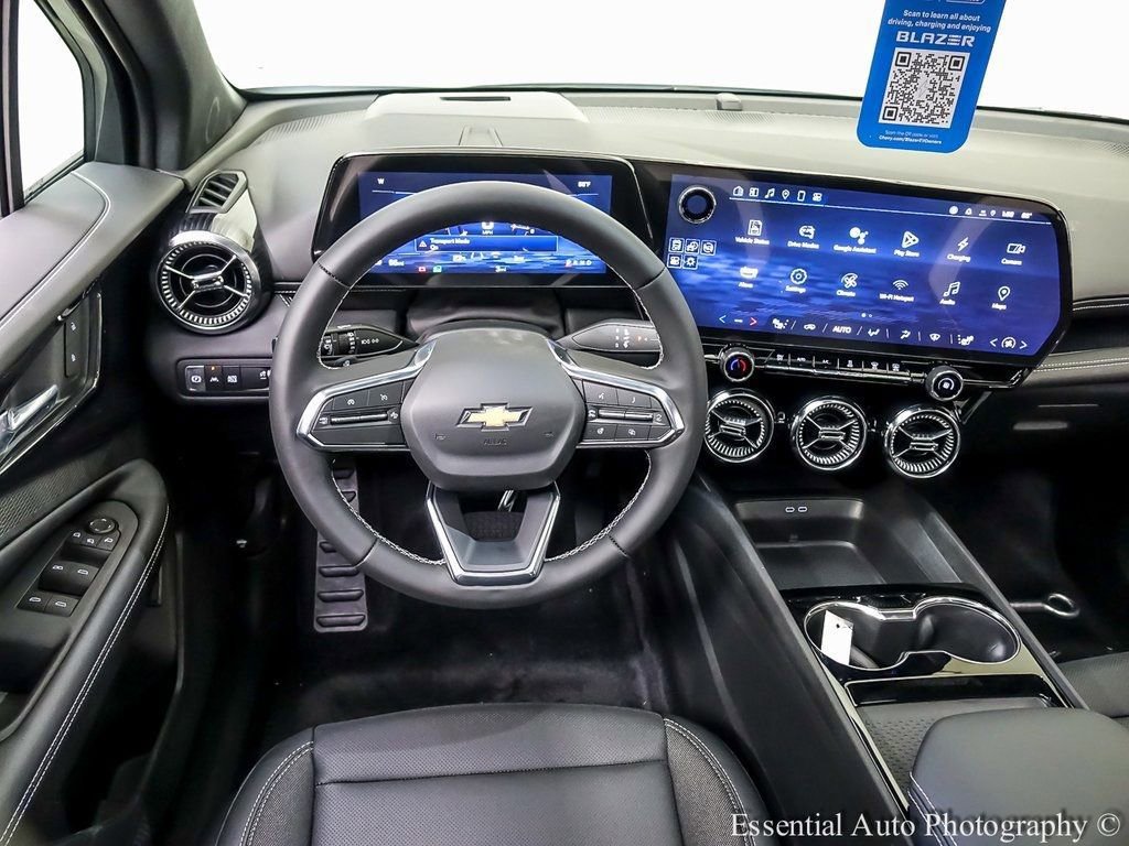 2025 Chevrolet Blazer EV LT - Photo 13