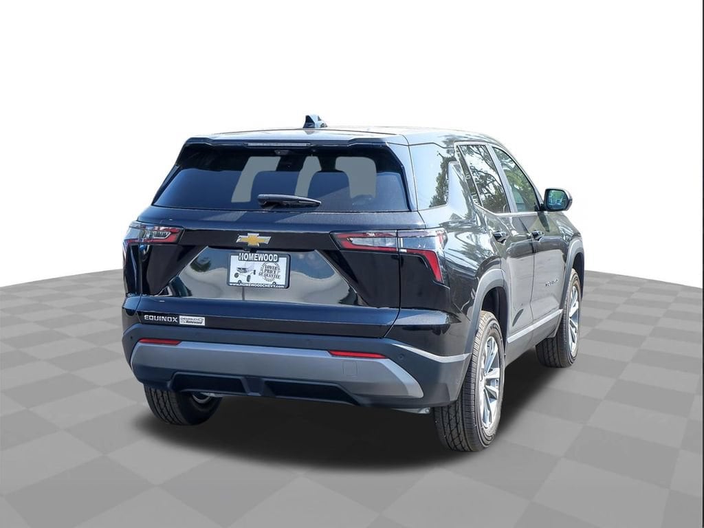 2027 Chevrolet Equinox LT - Photo 8