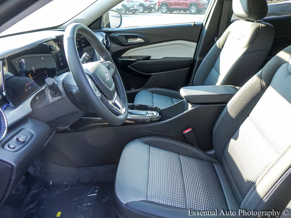 2026 Chevrolet Trax LT - Photo 11