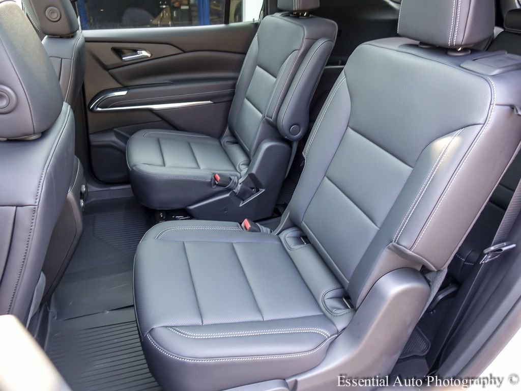2026 Chevrolet Traverse LT - Photo 11