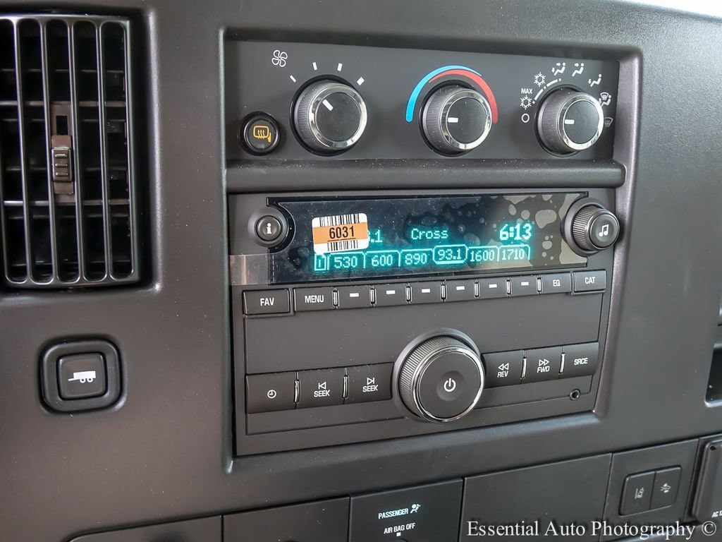2026 Chevrolet Express Cargo Work Van - Photo 15