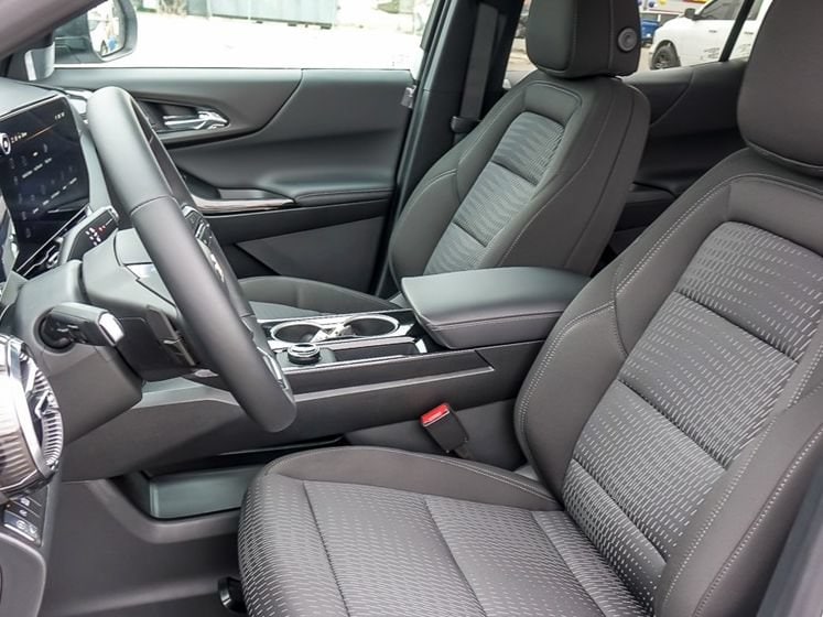 2026 Chevrolet Equinox LT - Photo 13