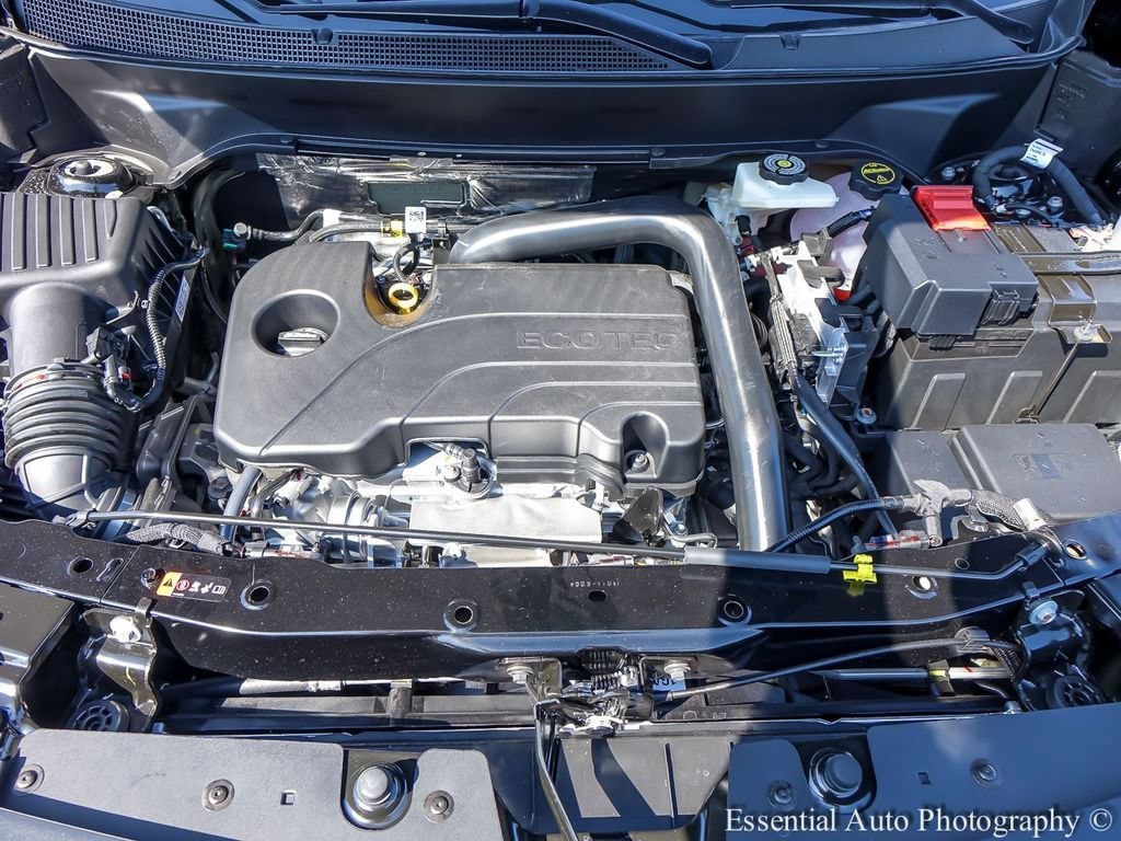 2027 Chevrolet Equinox LT - Photo 11