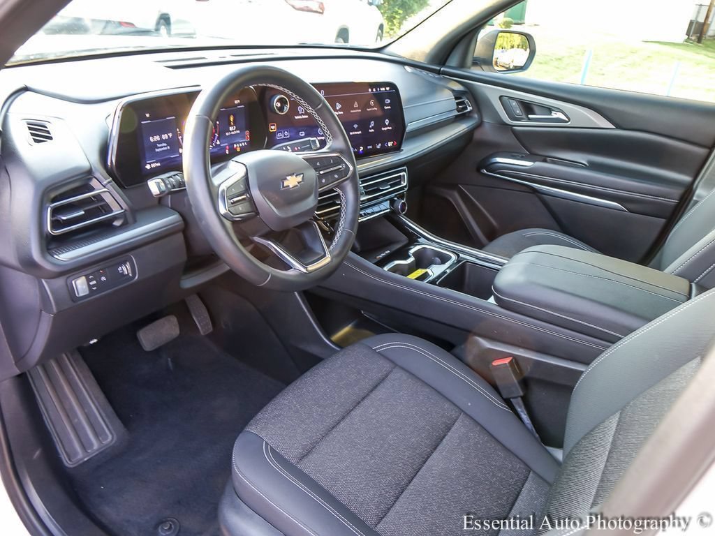 2026 Chevrolet Traverse LT - Photo 12